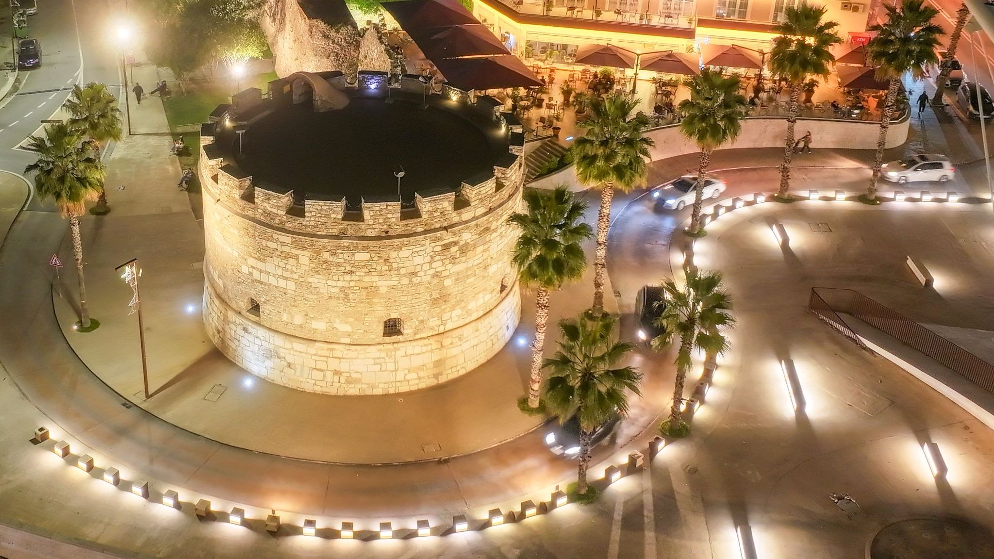 Tam, kde história stretáva Jadran